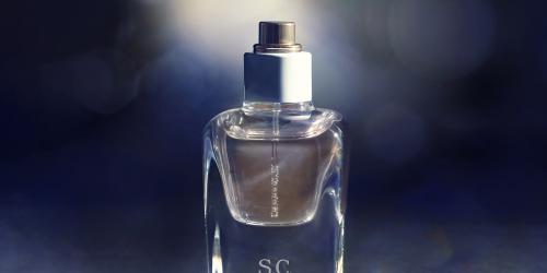 Perfume bottle engraving for personalization