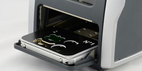 Pet tags engraving with rotary engraver